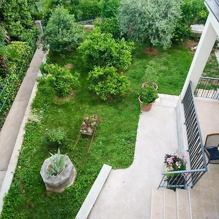 Apartment Lanca *